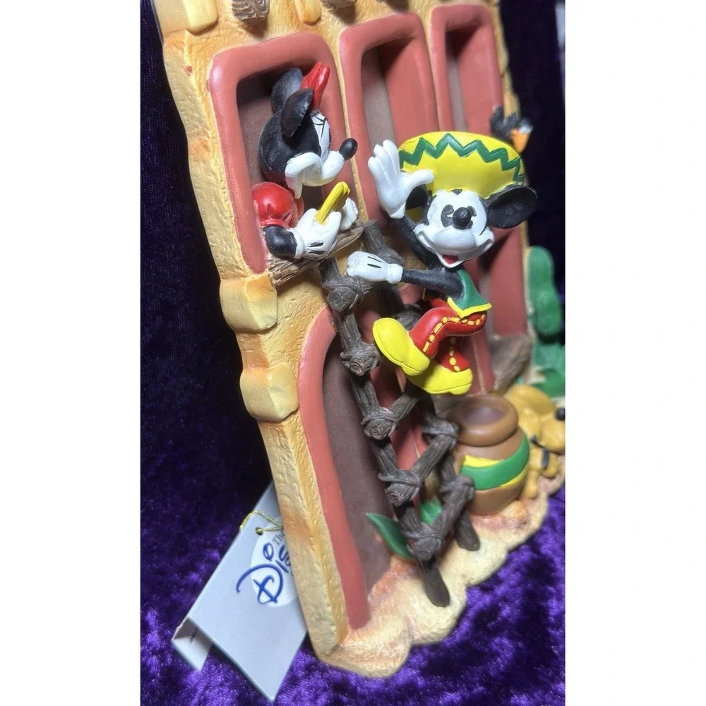 Mickey Mouse 3D Frame Minnie Mouse Mexican Hacienda Pluto Disney‎ Store